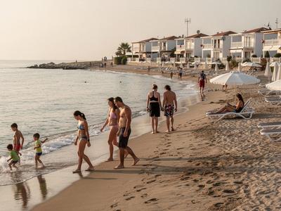 Calm beach and family bungalows at Side resort